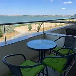 Summerland Loft Apartament *