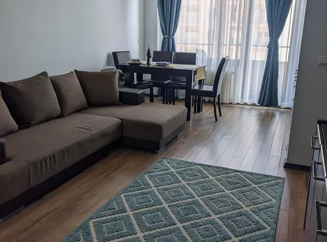 Summerland Loft Daire Mamaia