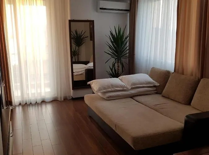 Summerland Loft * Mamaia