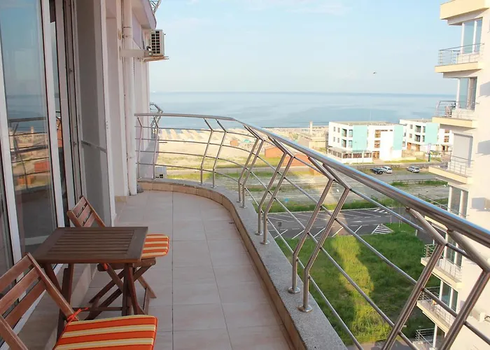 Summerland Loft Daire