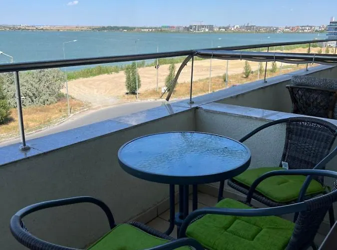 Summerland Loft Daire *