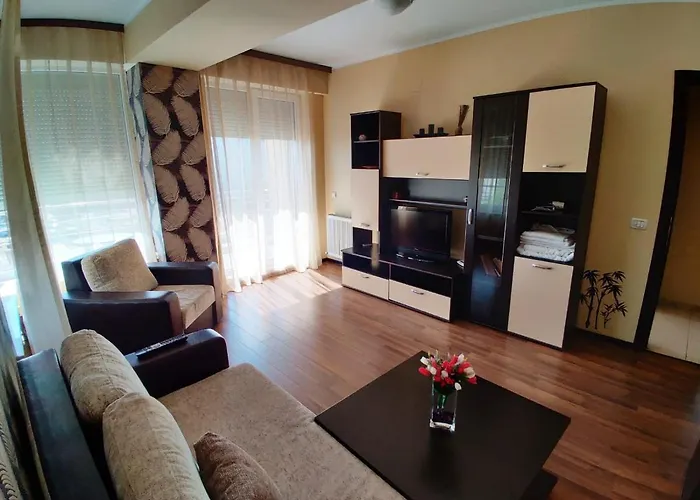 Summerland Loft * Mamaia